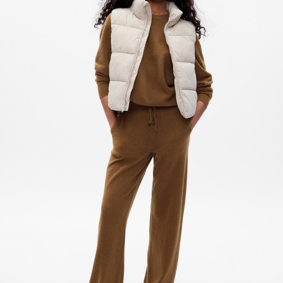 GAP CashSoft Sweater Pants - Beige | Small - Picture 2 of 6